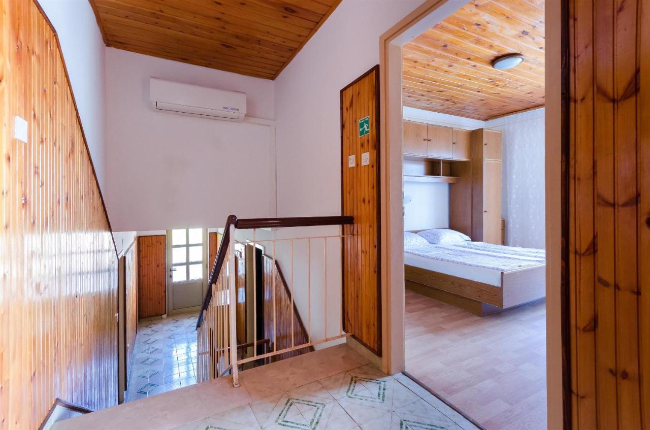 Apartments Anica F لوبار المظهر الخارجي الصورة