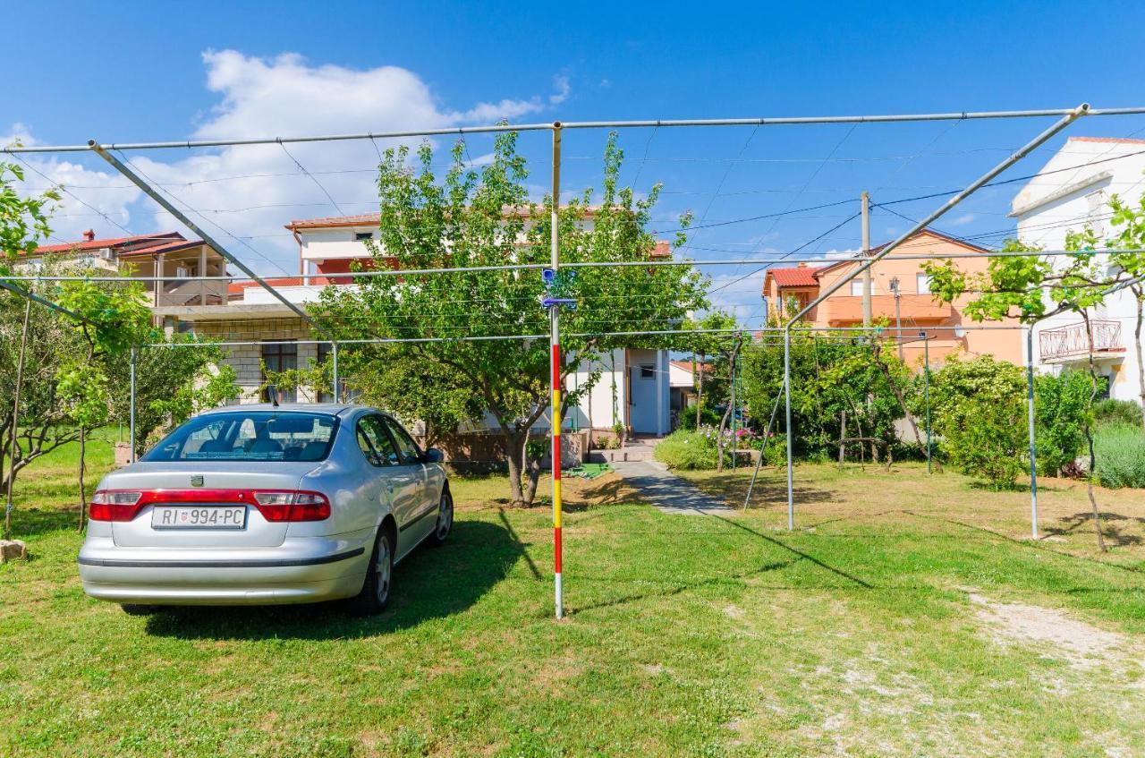 Apartments Anica F لوبار المظهر الخارجي الصورة