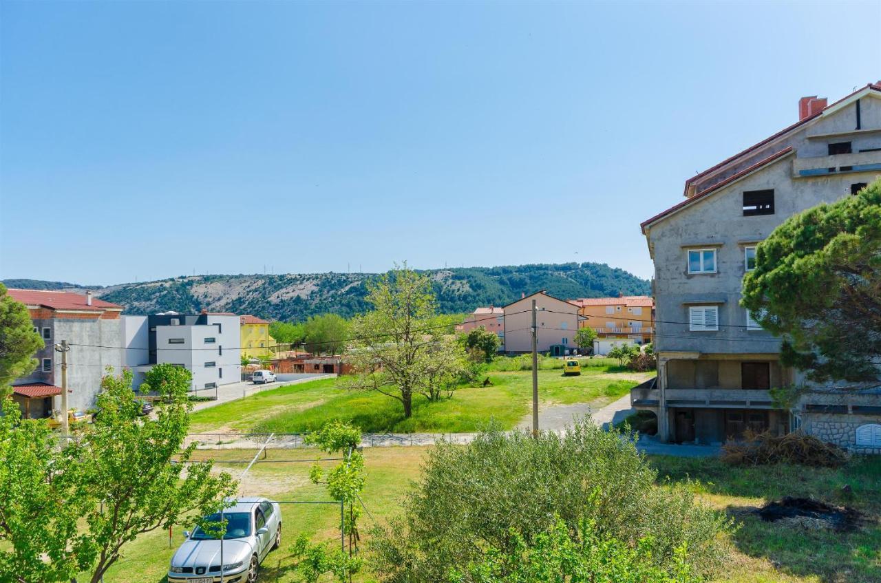 Apartments Anica F لوبار المظهر الخارجي الصورة
