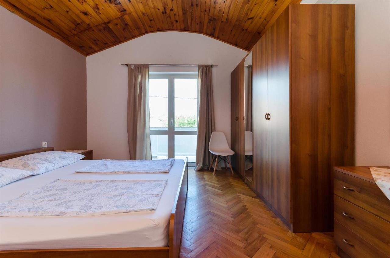 Apartments Anica F لوبار المظهر الخارجي الصورة