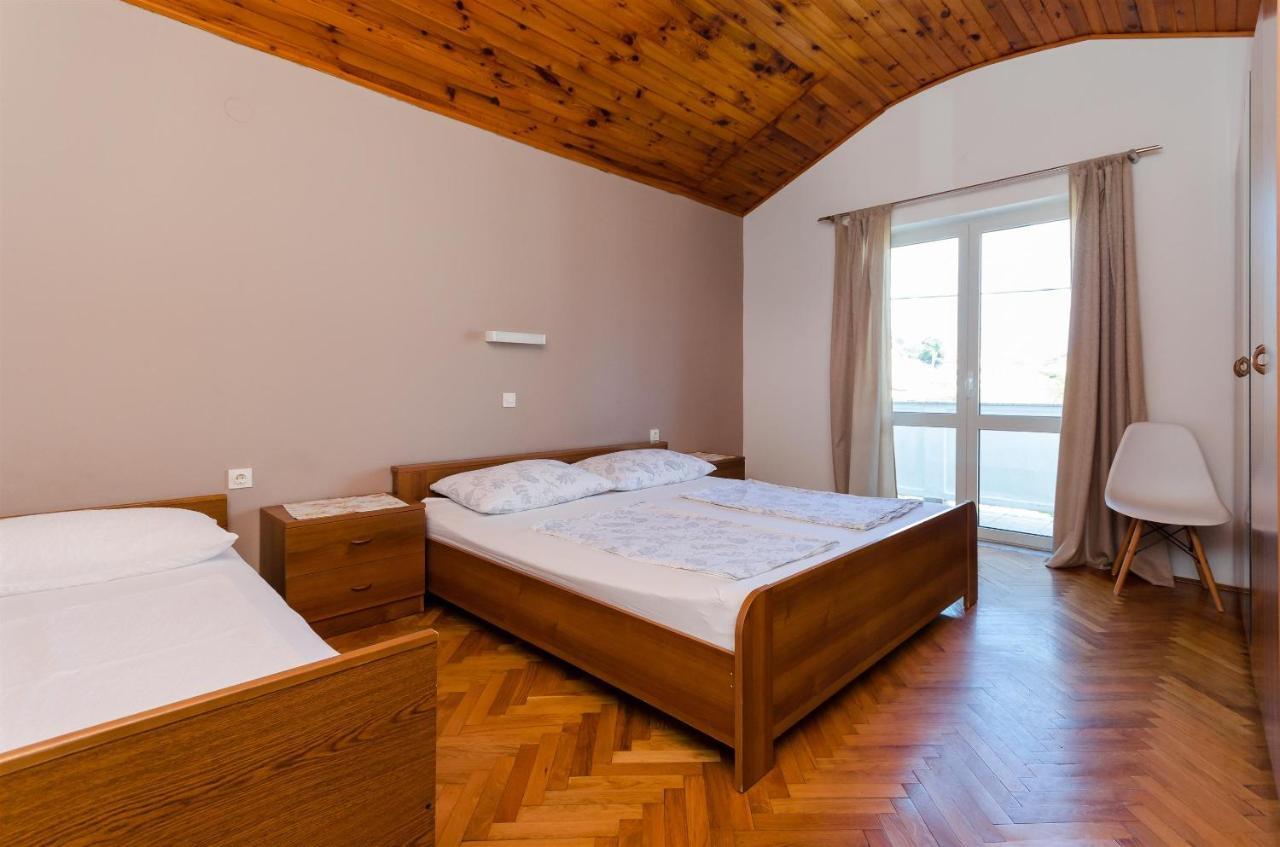 Apartments Anica F لوبار المظهر الخارجي الصورة