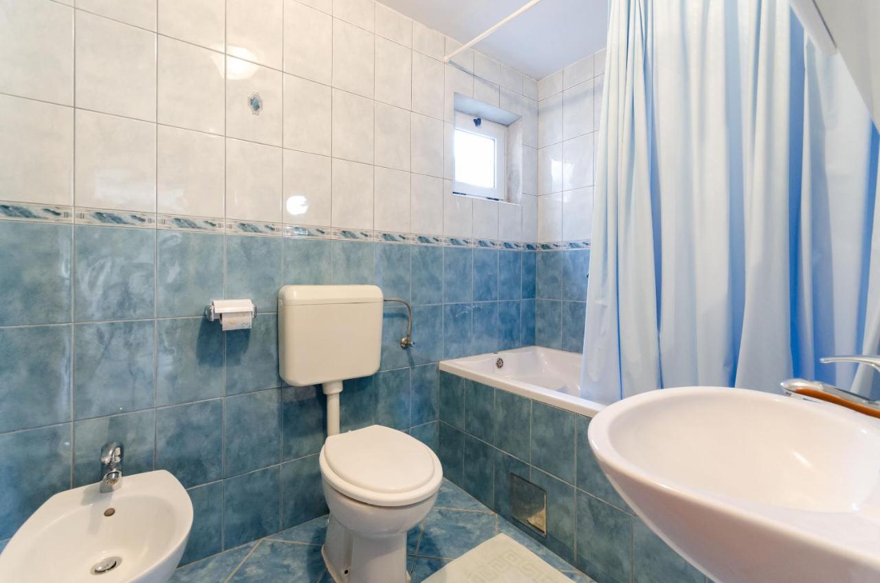 Apartments Anica F لوبار المظهر الخارجي الصورة