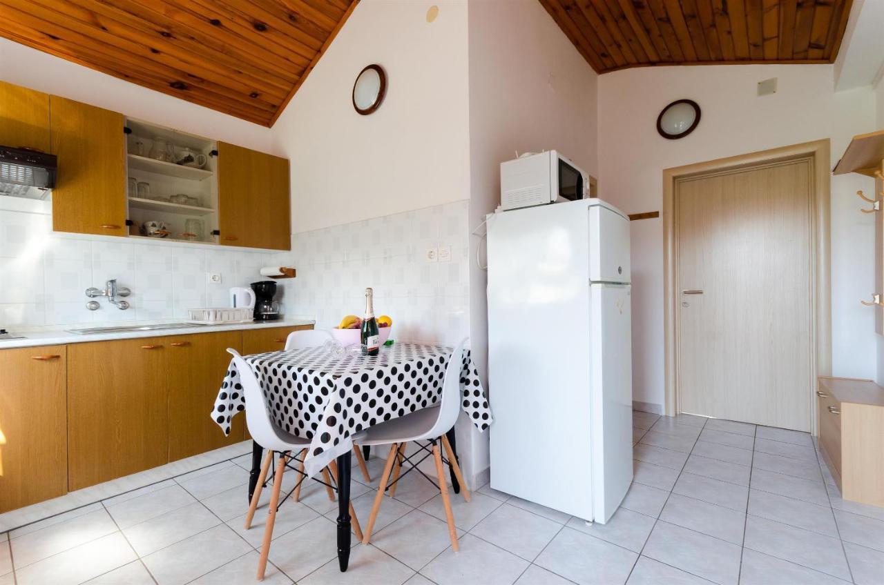 Apartments Anica F لوبار المظهر الخارجي الصورة