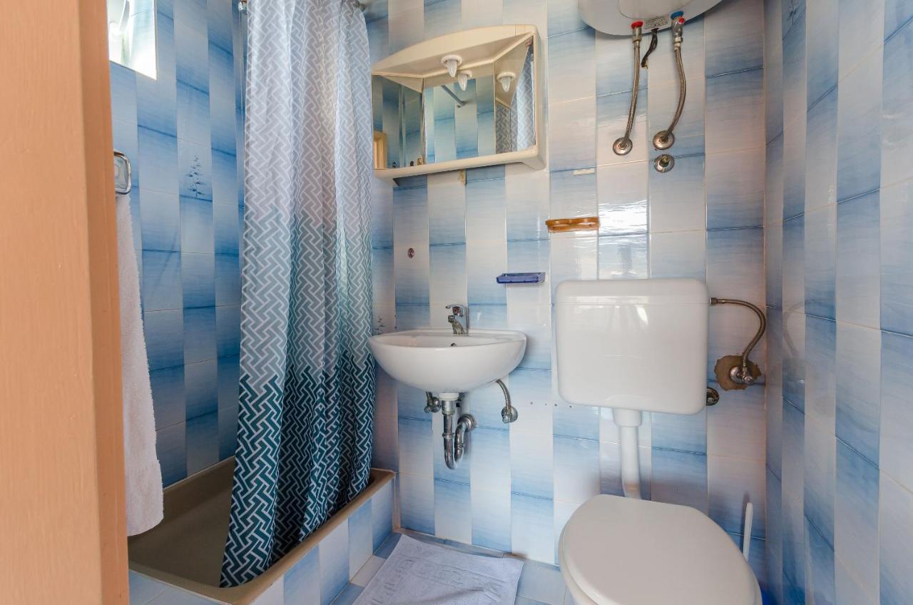 Apartments Anica F لوبار المظهر الخارجي الصورة