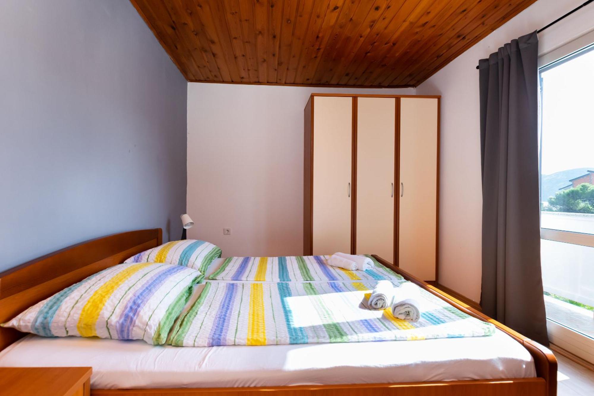 Apartments Anica F لوبار المظهر الخارجي الصورة
