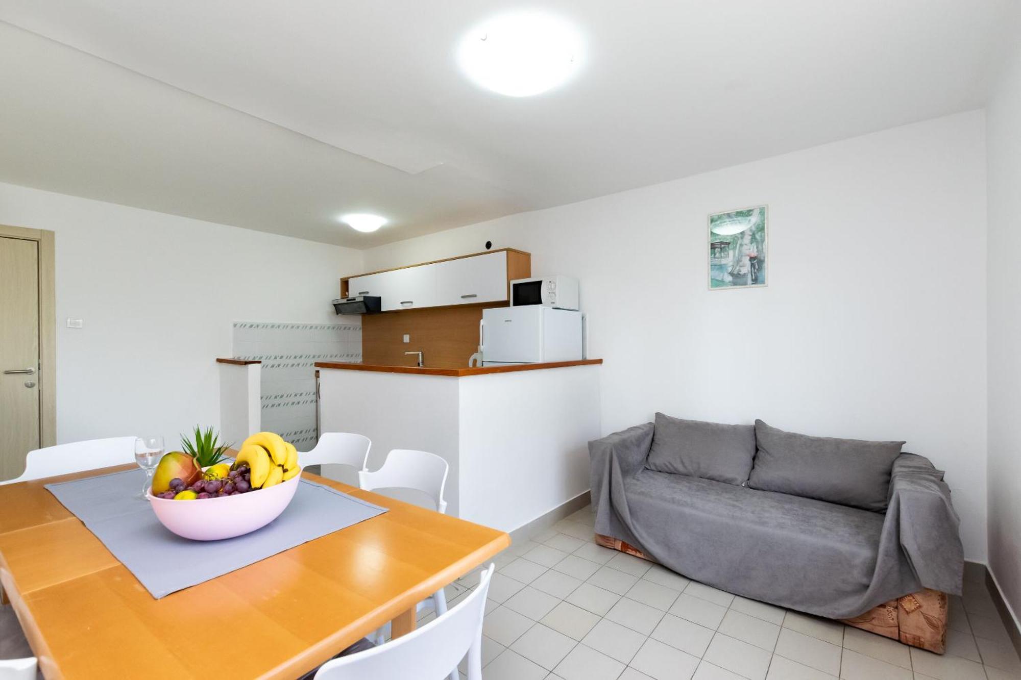 Apartments Anica F لوبار المظهر الخارجي الصورة